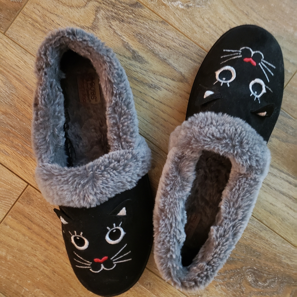 Bobs Black Cat Embroidered Faux-Fur Lined Slip-On Slippers - Picture 3 of 8